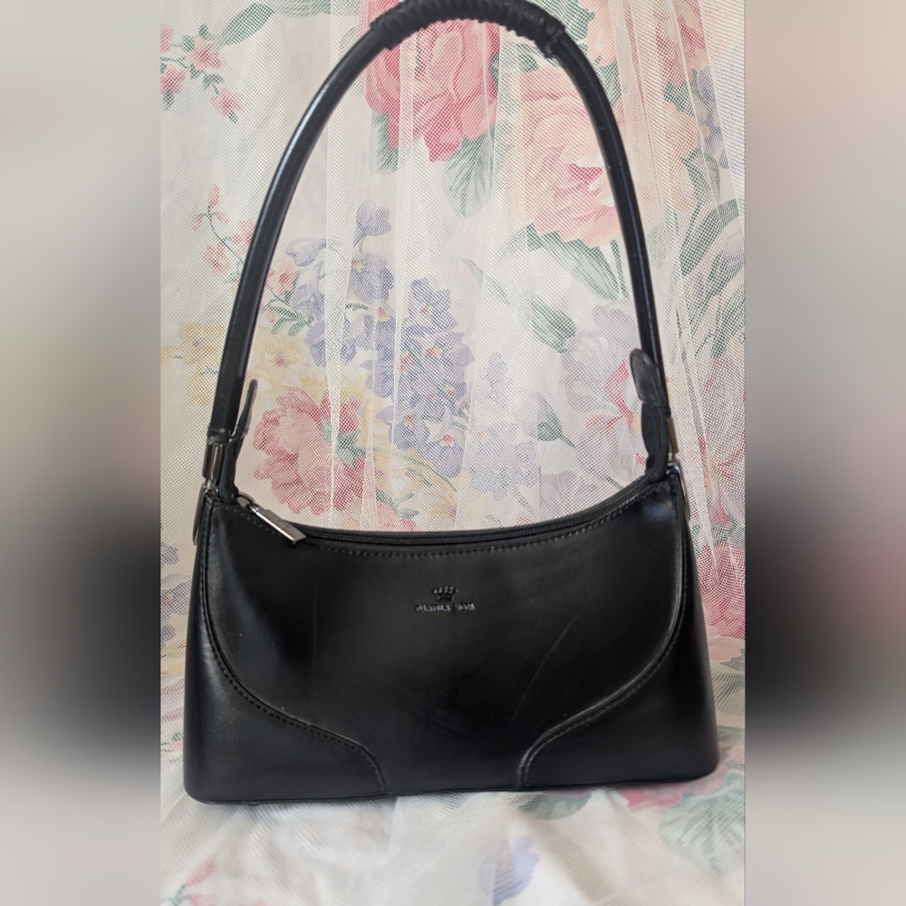 Daniela Moda Genuine Black Leather Shoulder Bag